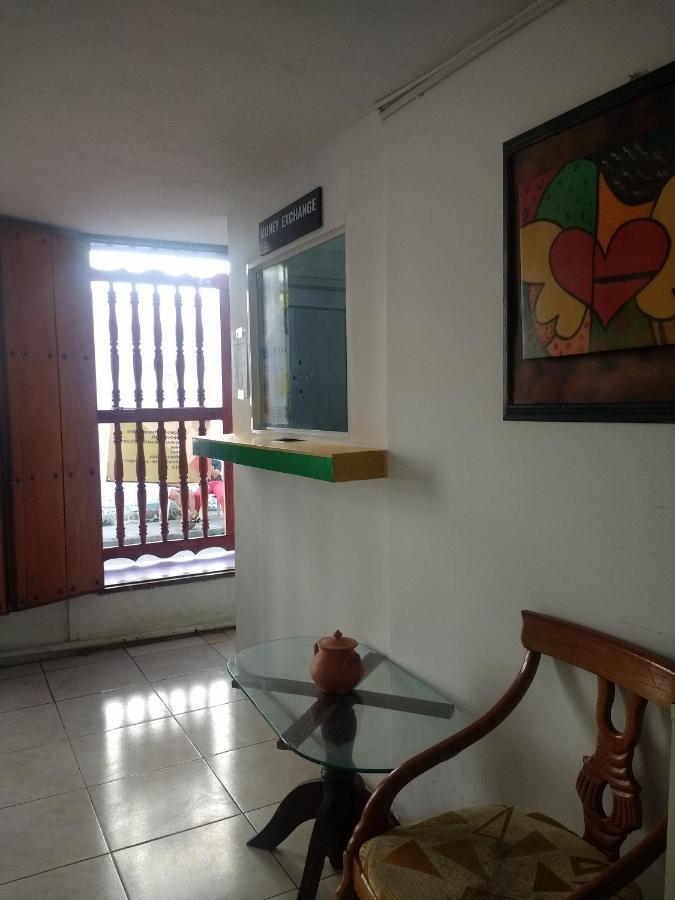 Hostal Fareb Cartagena  Exterior foto